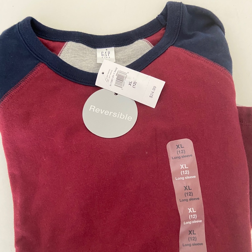 Gap NWT Long sleeve  shirt 12